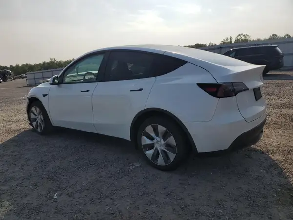 5YJYGAEE8MF279357 2021 TESLA MODEL Y - Image 2