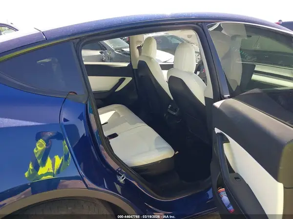 5YJYGAEE8MF297969 2021 TESLA MODEL Y - Image 8