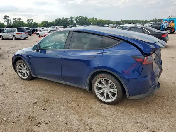 5YJYGAEE8MF311711 2021 TESLA MODEL Y - Image 2