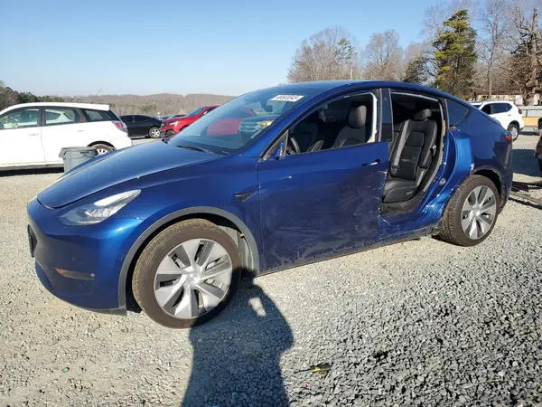 5YJYGAEE9MF146087 2021 TESLA MODEL Y - Image 1