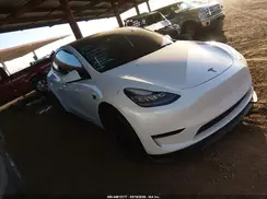 5YJYGAEE9MF158899 2021 TESLA MODEL Y