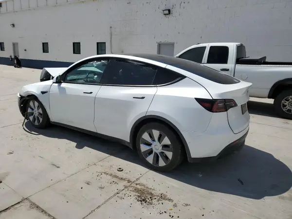 5YJYGAEE9MF172897 2021 TESLA MODEL Y - Image 2