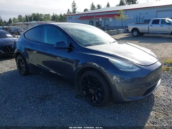 5YJYGAEE9MF185309 2021 TESLA MODEL Y - Image 1
