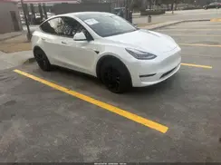 5YJYGAEE9MF193782 2021 TESLA MODEL Y