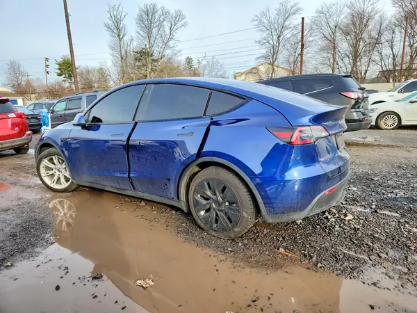 5YJYGAEE9MF202352 2021 TESLA MODEL Y - Image 2