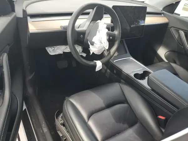 5YJYGAEE9MF208815 2021 TESLA MODEL Y - Image 8