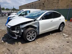 5YJYGAEE9MF208832 2021 TESLA MODEL Y