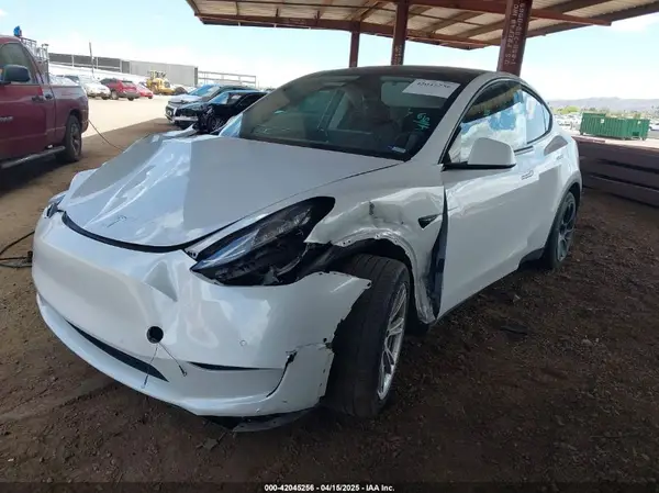 5YJYGAEE9MF254113 2021 TESLA MODEL Y - Image 2