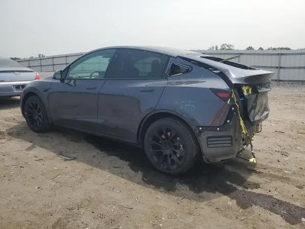 5YJYGAEE9MF256444 2021 TESLA MODEL Y - Image 2
