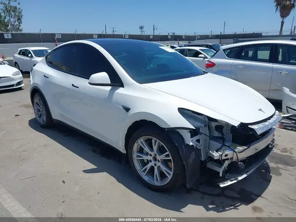 5YJYGAEE9MF259165 2021 TESLA MODEL Y - Image 1