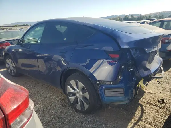 5YJYGAEE9MF275009 2021 TESLA MODEL Y - Image 2