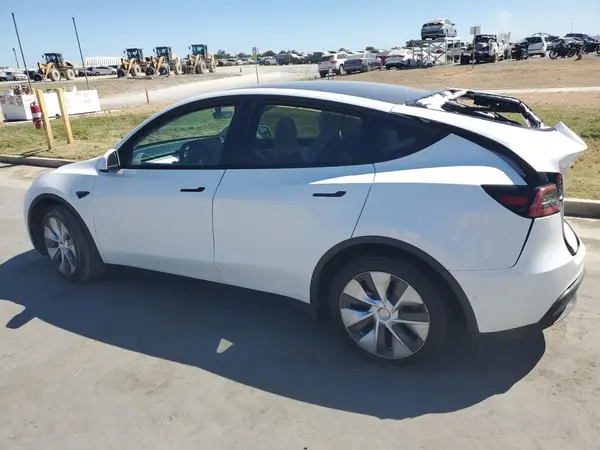 5YJYGAEE9MF281117 2021 TESLA MODEL Y - Image 2