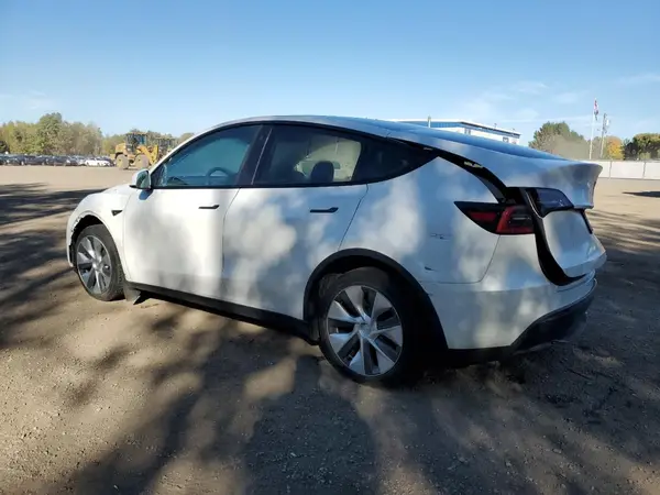 5YJYGAEE9MF285538 2021 TESLA MODEL Y - Image 2