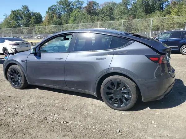 5YJYGAEE9MF296278 2021 TESLA MODEL Y - Image 2