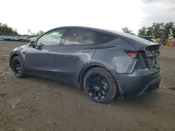 5YJYGAEEXMF136734 2021 TESLA MODEL Y - Image 2