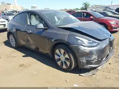 5YJYGAEEXMF136894 2021 TESLA MODEL Y