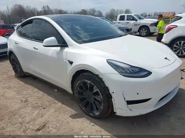 5YJYGAEEXMF149158 2021 TESLA MODEL Y - Image 1
