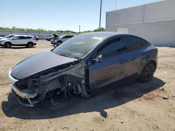 5YJYGAEEXMF184640 2021 TESLA MODEL Y - Image 1