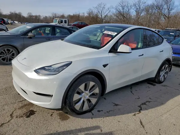 5YJYGAEEXMF212291 2021 TESLA MODEL Y - Image 1