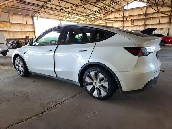 5YJYGAEEXMF216809 2021 TESLA MODEL Y - Image 2