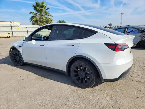 5YJYGAEEXMF217863 2021 TESLA MODEL Y - Image 2