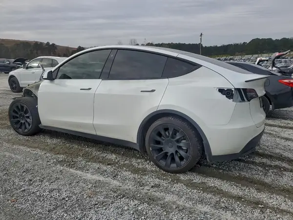 5YJYGAEEXMF218348 2021 TESLA MODEL Y - Image 2