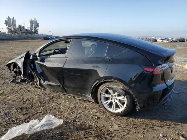 5YJYGAEEXMF223047 2021 TESLA MODEL Y - Image 2