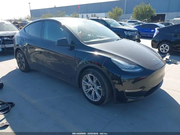 5YJYGAEEXMF256906 2021 TESLA MODEL Y - Image 1