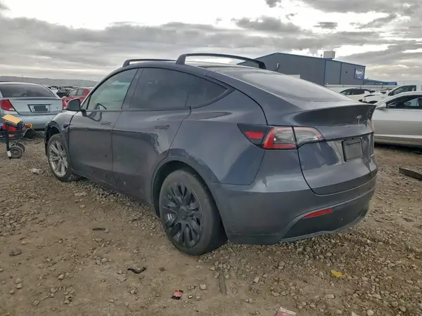 5YJYGAEEXMF260700 2021 TESLA MODEL Y - Image 2