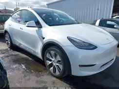 5YJYGDED0MF103010 2021 TESLA MODEL Y
