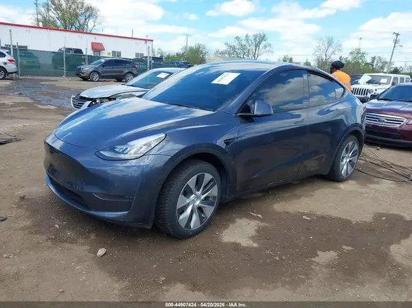 5YJYGDED0MF107395 2021 TESLA MODEL Y - Image 2