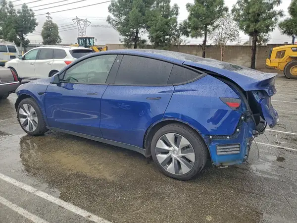 5YJYGDED0MF107686 2021 TESLA MODEL Y - Image 2