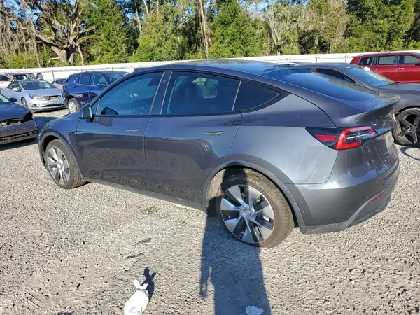 5YJYGDED0MF107784 2021 TESLA MODEL Y - Image 2