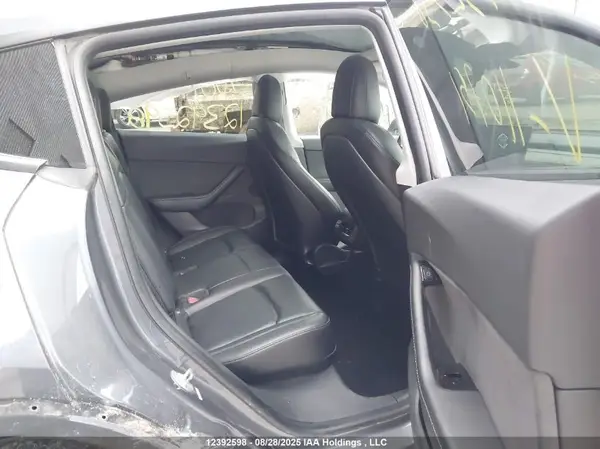 5YJYGDED0MF110751 2021 TESLA MODEL Y - Image 8
