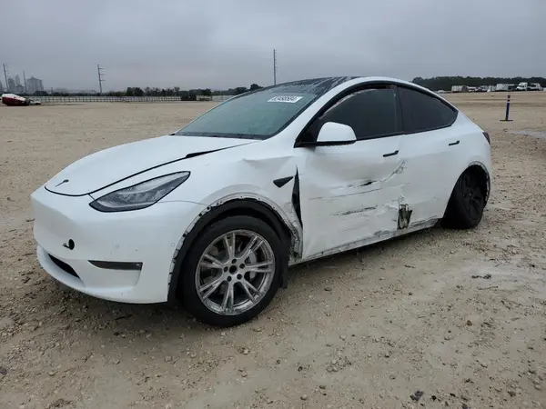 5YJYGDED0MF111320 2021 TESLA MODEL Y - Image 1