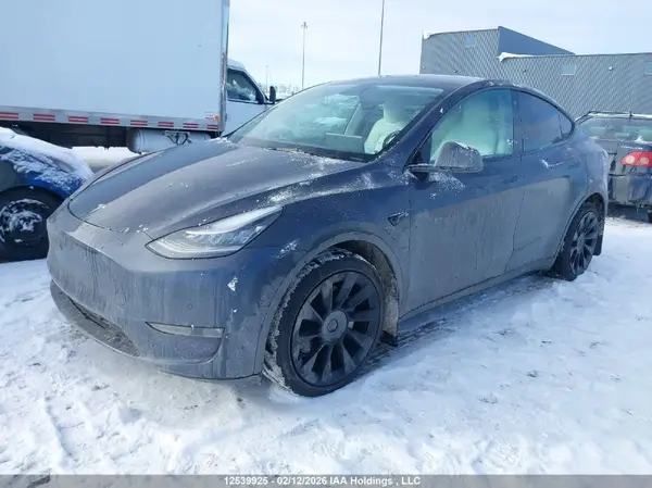 5YJYGDED0MF116792 2021 TESLA MODEL Y - Image 2
