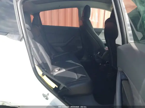 5YJYGDED0MF133544 2021 TESLA MODEL Y - Image 8