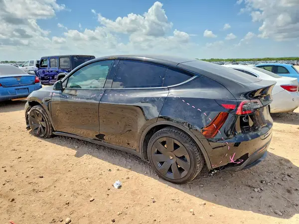 5YJYGDED1MF103789 2021 TESLA MODEL Y - Image 2