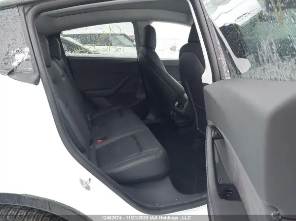 5YJYGDED1MF111035 2021 TESLA MODEL Y - Image 8