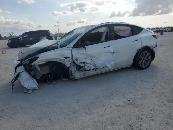 5YJYGDED1MF111200 2021 TESLA MODEL Y - Image 1
