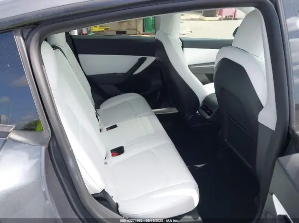 5YJYGDED1MF113898 2021 TESLA MODEL Y - Image 8
