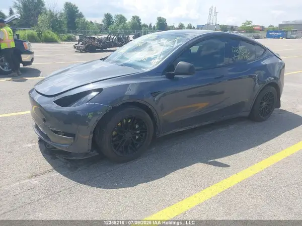 5YJYGDED1MF116946 2021 TESLA MODEL Y - Image 2