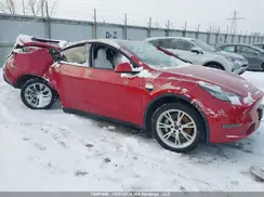 5YJYGDED1MF121368 2021 TESLA MODEL Y