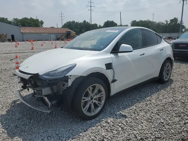 5YJYGDED2MF103493 2021 TESLA MODEL Y - Image 1