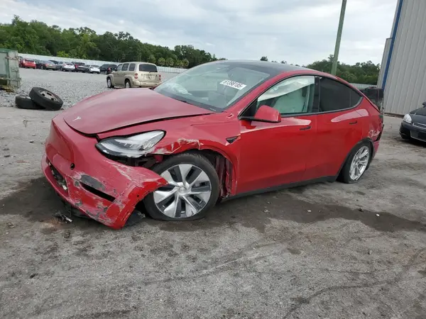 5YJYGDED2MF107205 2021 TESLA MODEL Y - Image 1