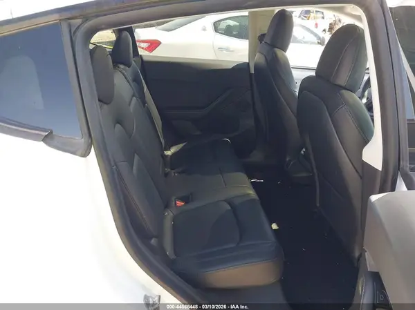 5YJYGDED2MF107415 2021 TESLA MODEL Y - Image 8