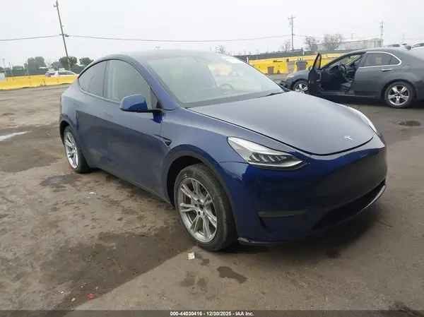 5YJYGDED2MF109634 2021 TESLA MODEL Y - Image 1