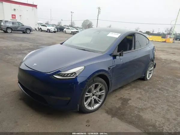 5YJYGDED2MF109634 2021 TESLA MODEL Y - Image 2