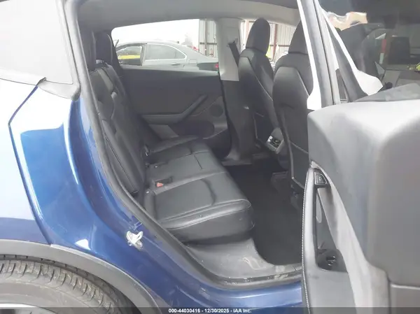 5YJYGDED2MF109634 2021 TESLA MODEL Y - Image 8