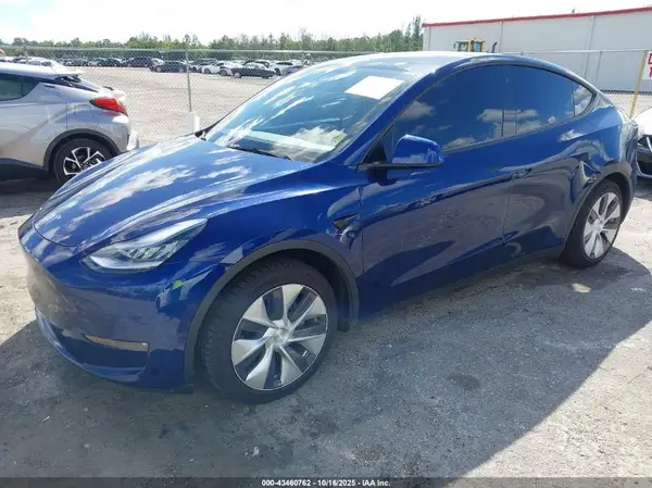 5YJYGDED2MF114610 2021 TESLA MODEL Y - Image 2